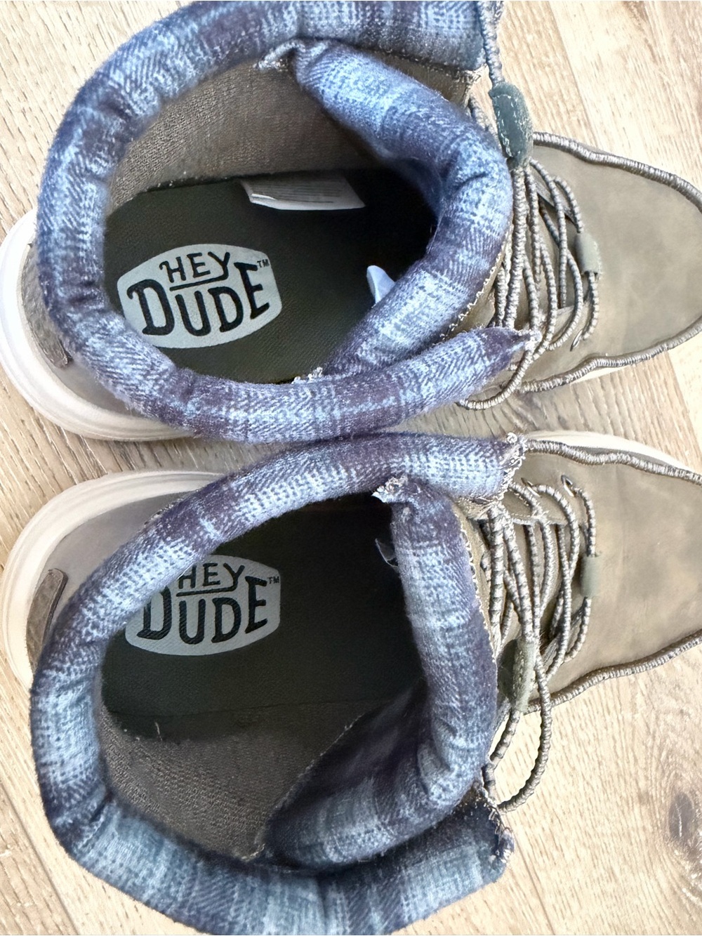 HeyDude Bradley boots in walnut